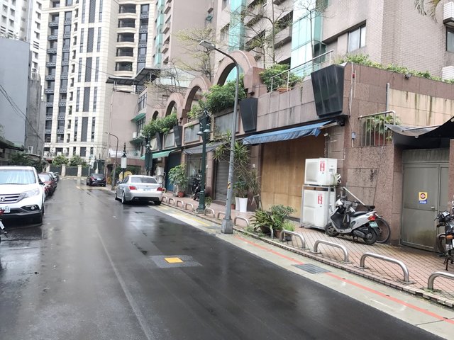 Xinyi - 110, Taiwan, Taipei City, Xinyi District, 虎林街202巷XX號 01
