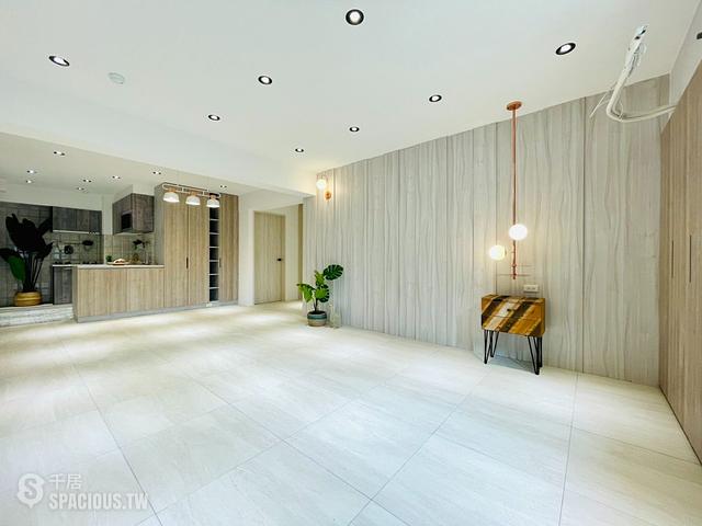 Datong - No. XXX, Section 2, Dihua St, Datong District, Taipei City, Taiwan 103 01