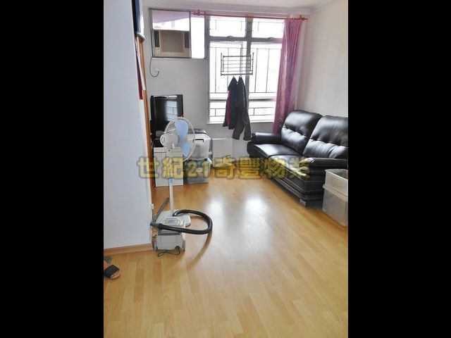 Fanling - Yung Shing Court 01