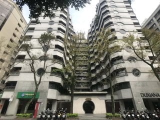 Xinyi - XX 逸仙路, Xinyi, Taipei 06