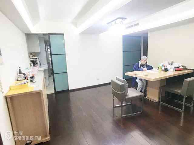 Xinyi - 110, Taiwan, Taipei City, Xinyi District, 逸仙路XX號 14