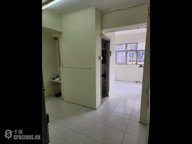 Mong Kok - Cheong Fai Mansion 01