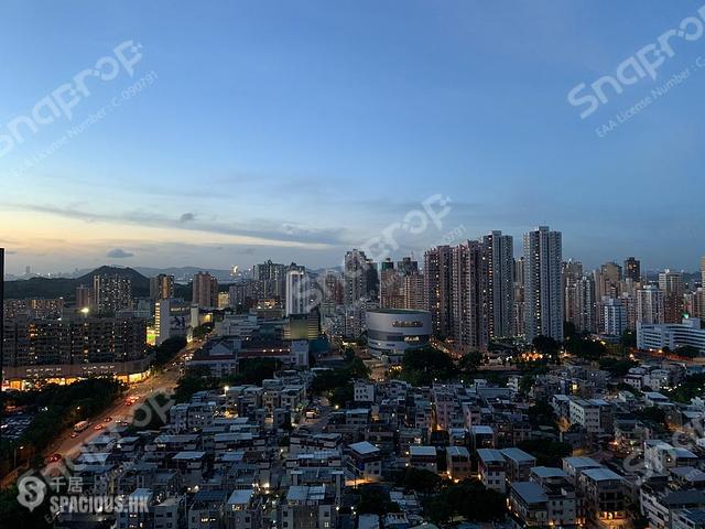 Yuen Long - Park Signature 01