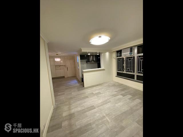 Lai Chi Kok - Mei Foo Sun Chuen Phase 5 01