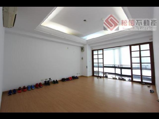 Shilin - No. XX, Lane 52, Section 2, Zhiyu Road, Shilin District, Taipei City, Taiwan 111 01