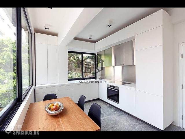 Sai Ying Pun - 25, Eastern Street 01