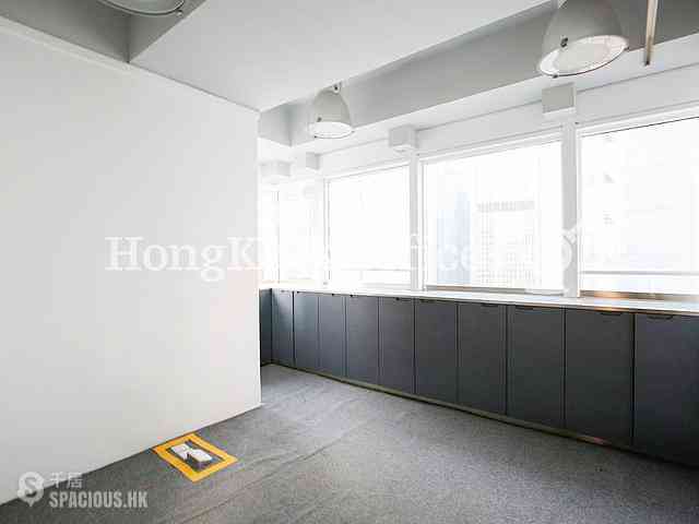 Wan Chai - One Capital Place 02