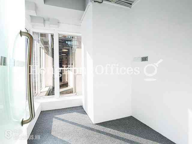 Wan Chai - One Capital Place 07