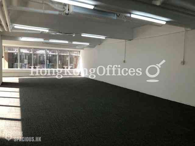 Central - Universal Trade Centre 05