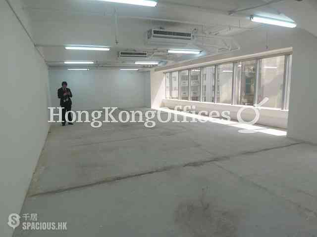 Central - Universal Trade Centre 03