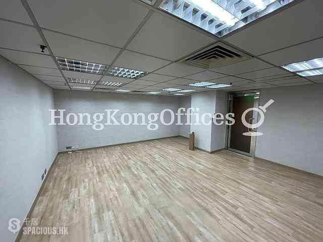 Sheung Wan - The Centre Mark 03