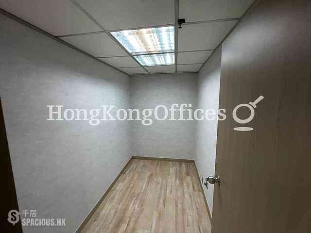 Sheung Wan - The Centre Mark 05