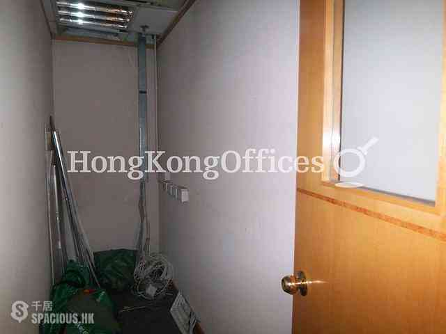 Sheung Wan - Guangdong Investment Tower 08