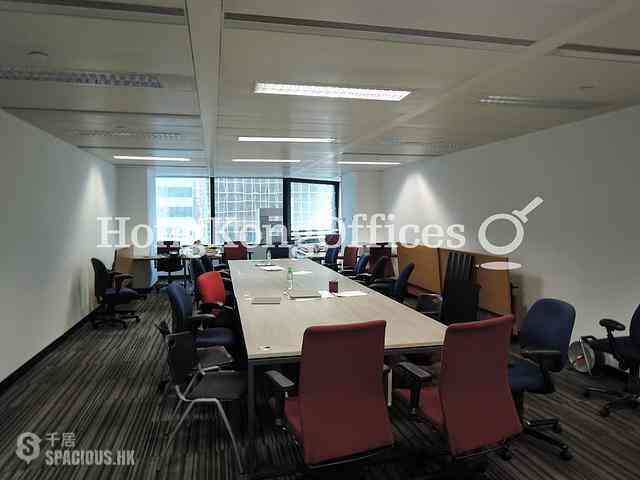 Wan Chai - Dah Sing Financial Centre 02