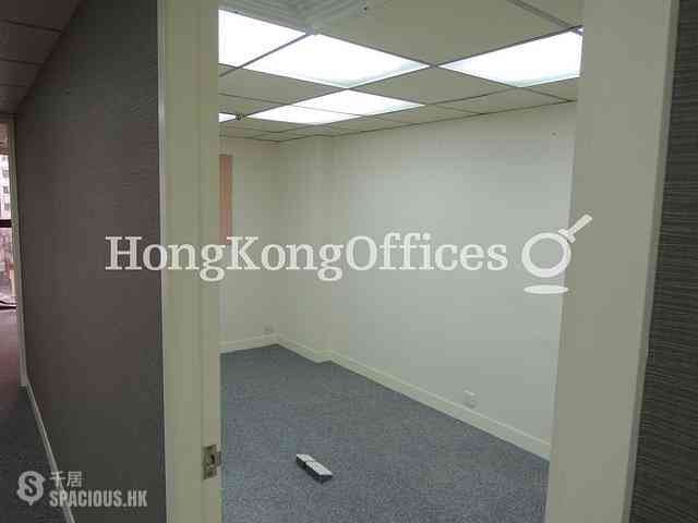 Sheung Wan - The Centre Mark 03