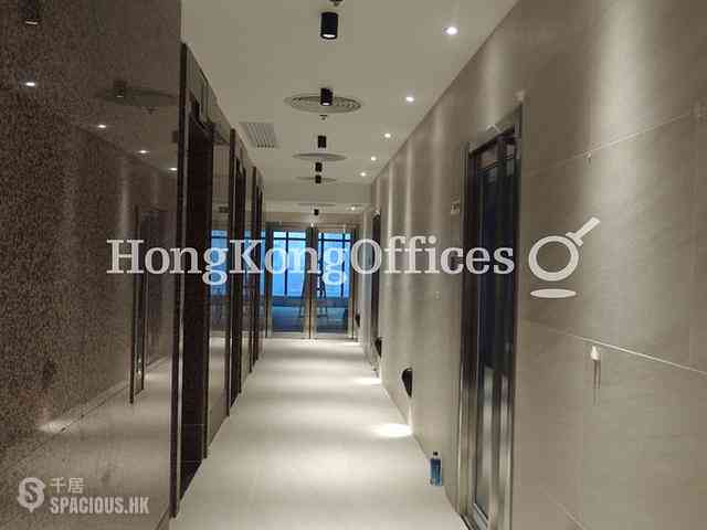 Wan Chai - The Sun's Group Centre 04