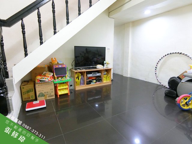 Zhonghe - No. X, Alley 2, Lane 131, Section 2, Zhongshan Road, Zhonghe District, New Taipei City, Taiwan 235 01