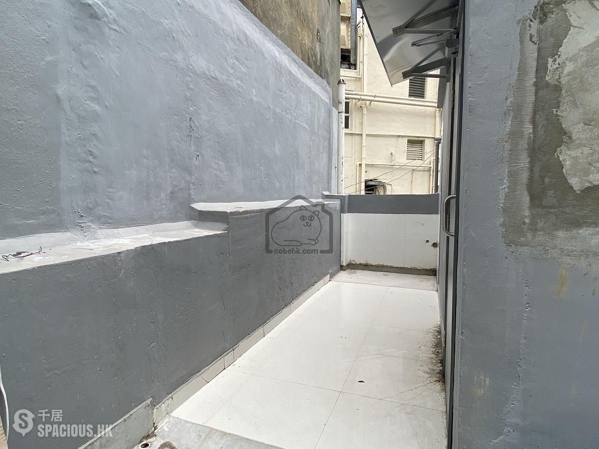 Sheung Wan - 8, Hillier Street 01