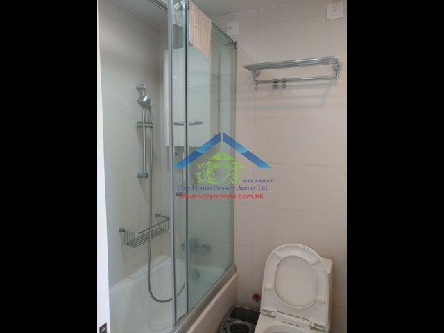 Pok Fu Lam - CHi Fu Fa Yuen Phase 3 Fu Chak Yuen (Block H18) 01