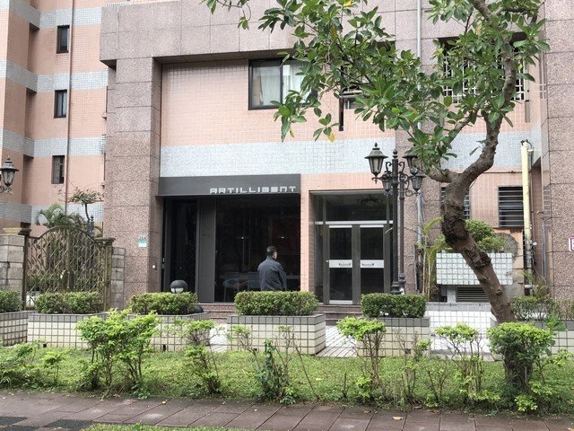 Xinyi - No. XXX, Songde Road, Xinyi District, Taipei City, Taiwan 110 01
