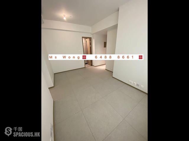 Gold Coast / So Kwun Wat - Grand Jeté Phase 1 01