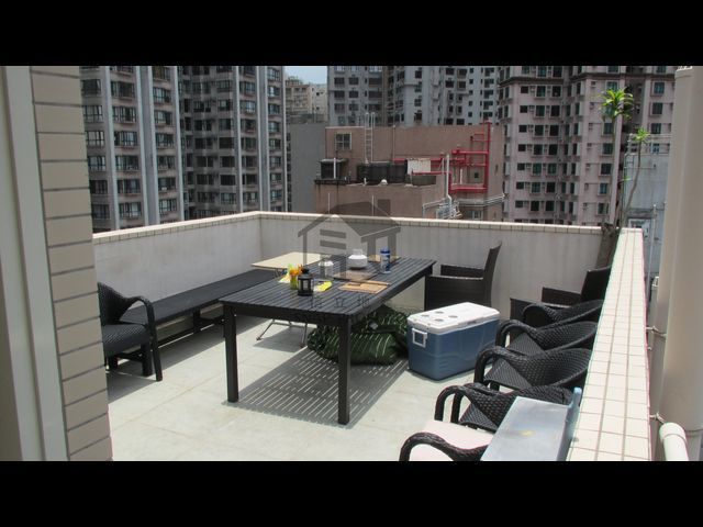 Mid Levels Central - 49B-49C, Robinson Road 01
