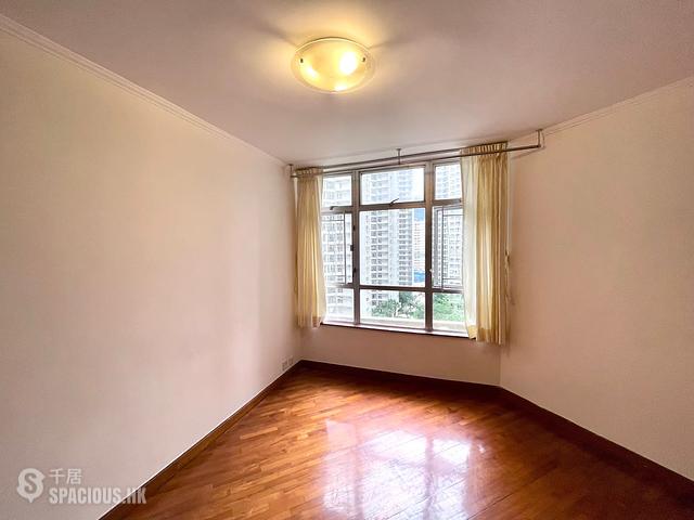 Ap Lei Chau - South Horizons Phase 4 The Oasis Dover Court (Block 25) 01