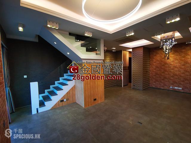 Tsuen Wan - The Cairnhill 01