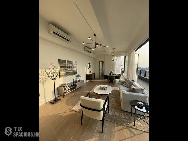 Gold Coast / So Kwun Wat - Oma Oma 01