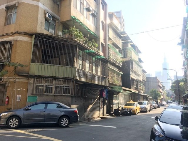 Xinyi - No. X, Alley 1, Lane 703, Section 5, Zhongxiao East Road, Xinyi District, Taipei City, Taiwan 110 01