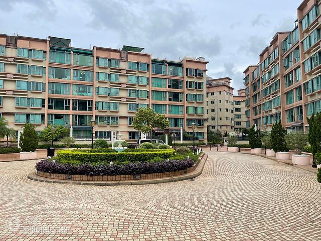 Tai Po - Parc Versailles Phase 1 01