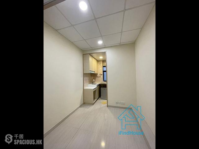 Sai Ying Pun - 20, Third Street 01