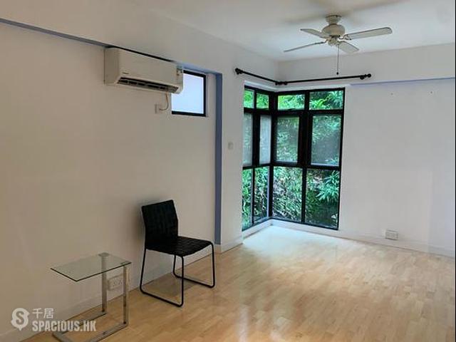 Peng Chau - Sea Crest Villa 01
