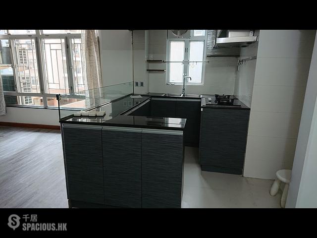 Lai Chi Kok - Mei Foo Sun Chuen Phase 4 01