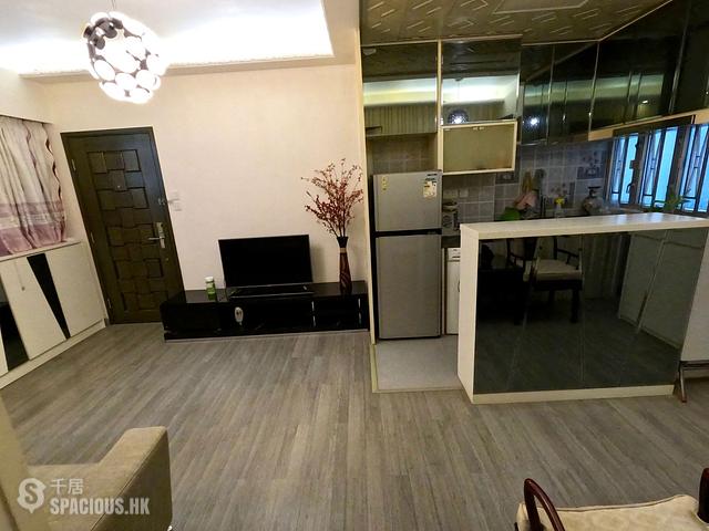 Tsim Sha Tsui - Pine Tree Building 01