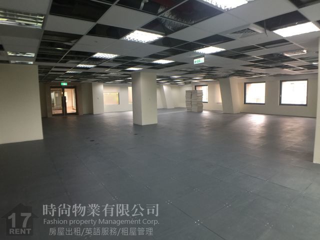 Songshan - No. XXX, DunHua N Rd, Songshan District, Taipei City, Taiwan 105 01