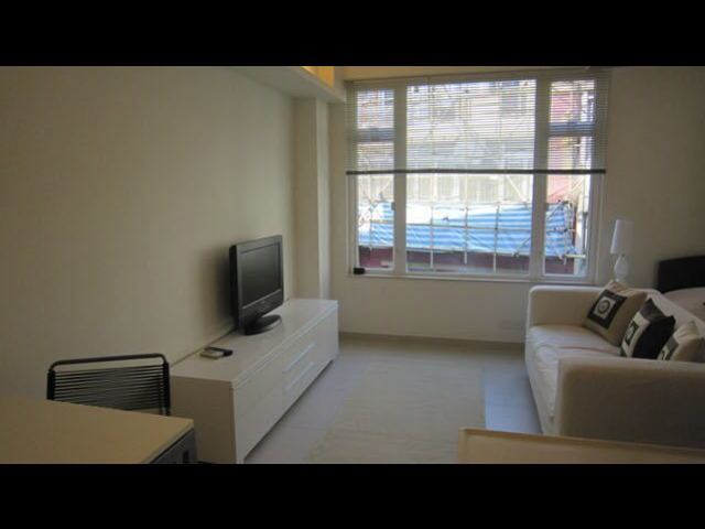 Soho - 25, Elgin Street 01