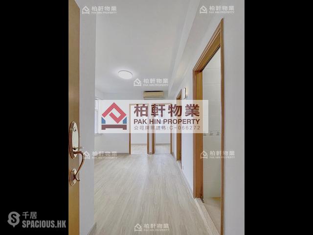 Quarry Bay - Ka Wing Building 01