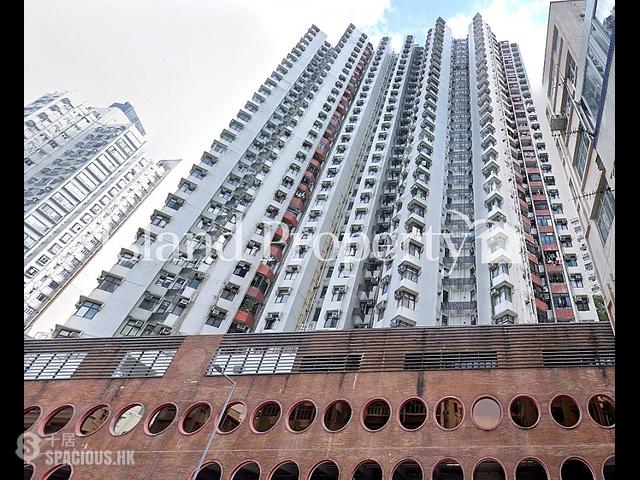 Tai Hang - Dragon Centre Block 2 01