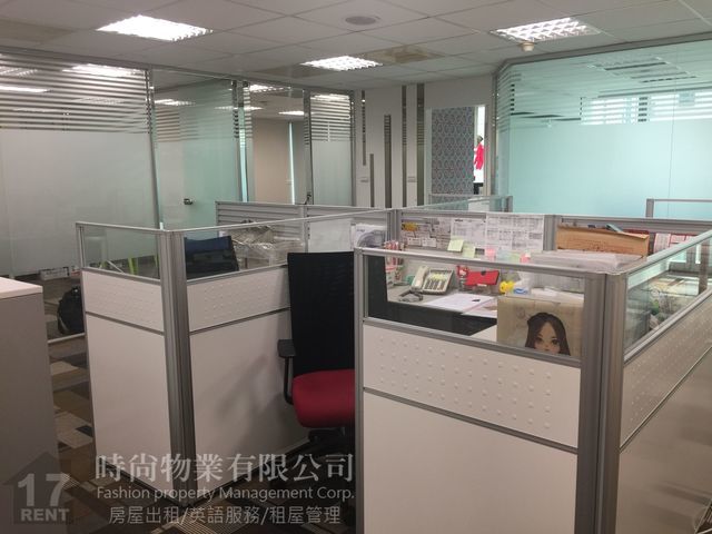 Xinyi - No. XXX, Songde Road, Xinyi District, Taipei City, Taiwan 110 01