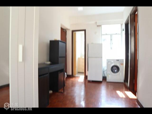 Wan Chai - 117, Queen's Road East 01