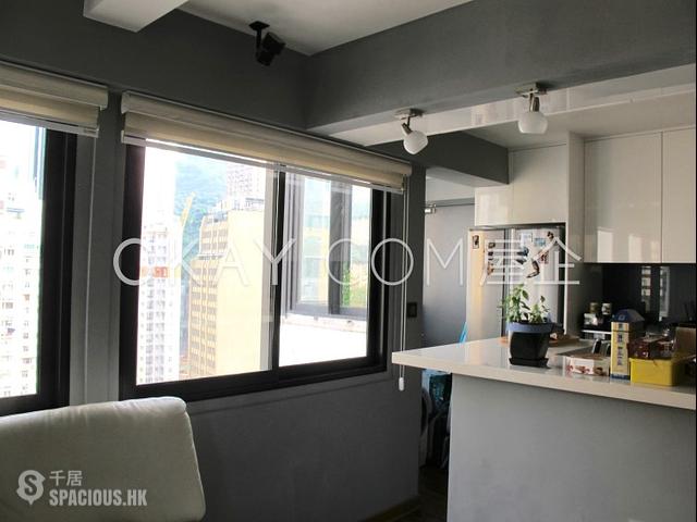Wan Chai - Wai Cheong Building 05