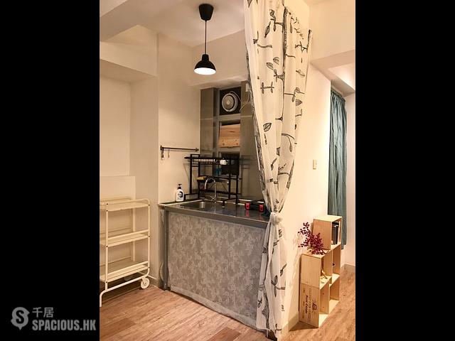 Wan Chai - Nin Fung Mansion 01