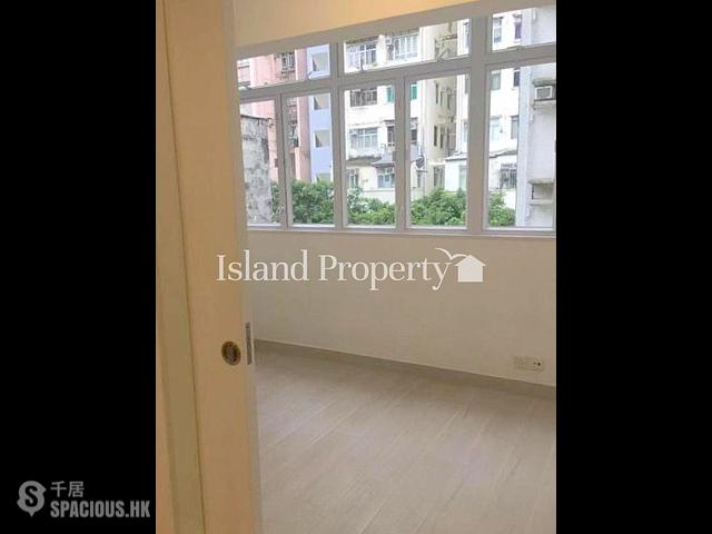 Sai Ying Pun - 35-39, Third Street 01