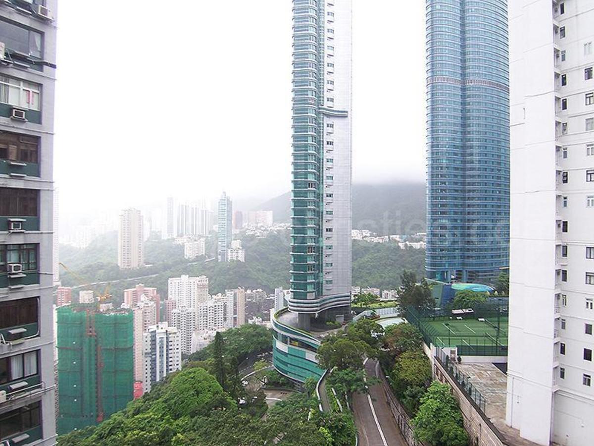 香港司徒拔道松柏新村