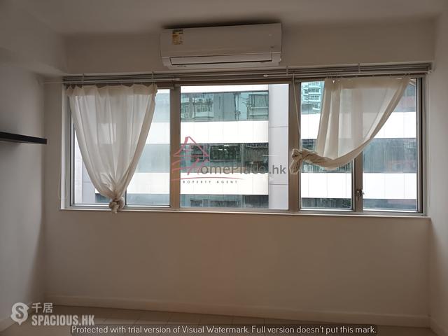 Sheung Wan - 219, Queen's Road Central 01
