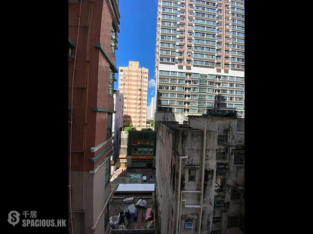 Shau Kei Wan - Smiling Shau Kei Wan Plaza 01