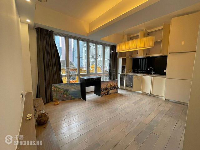 Soho - 27, Elgin Street 01
