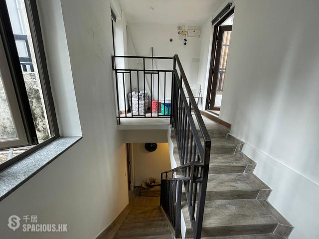 Soho - 47, Staunton Street 01