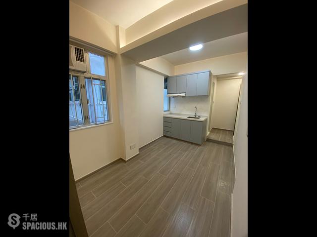 Sai Ying Pun - Kin Hing Building 01
